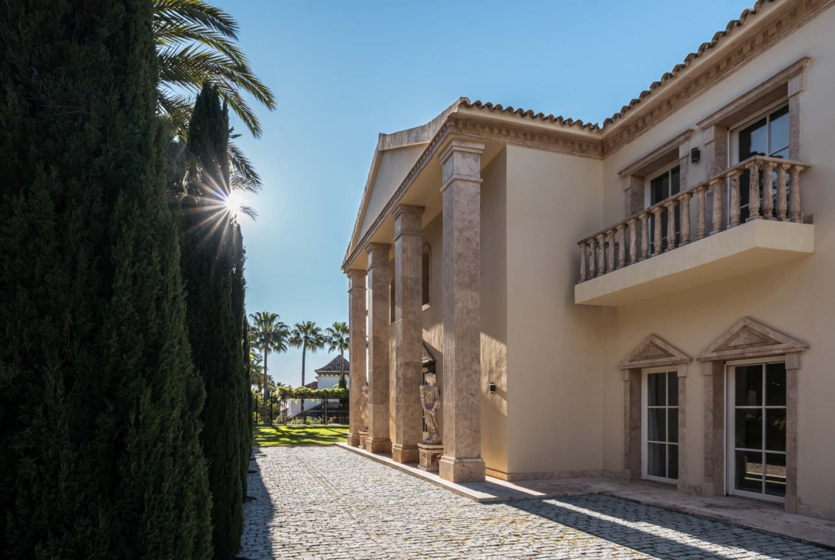 Tuscany Palazzo-Style Mansion in Sierra Blanca - Golden Mile, Marbella