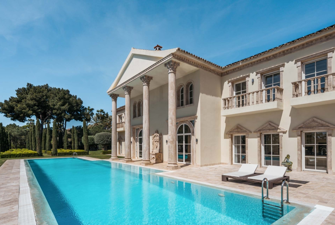 Tuscany Palazzo-Style Mansion in Sierra Blanca - Golden Mile, Marbella