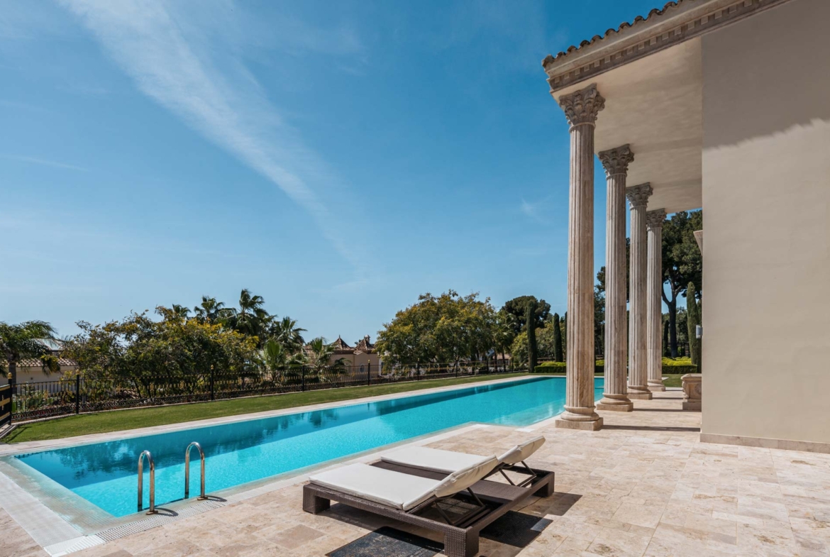 Tuscany Palazzo-Style Mansion in Sierra Blanca - Golden Mile, Marbella
