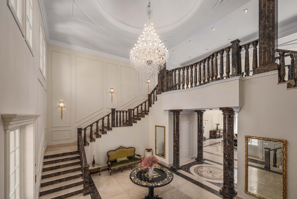 Tuscany Palazzo-Style Mansion in Sierra Blanca - Golden Mile, Marbella