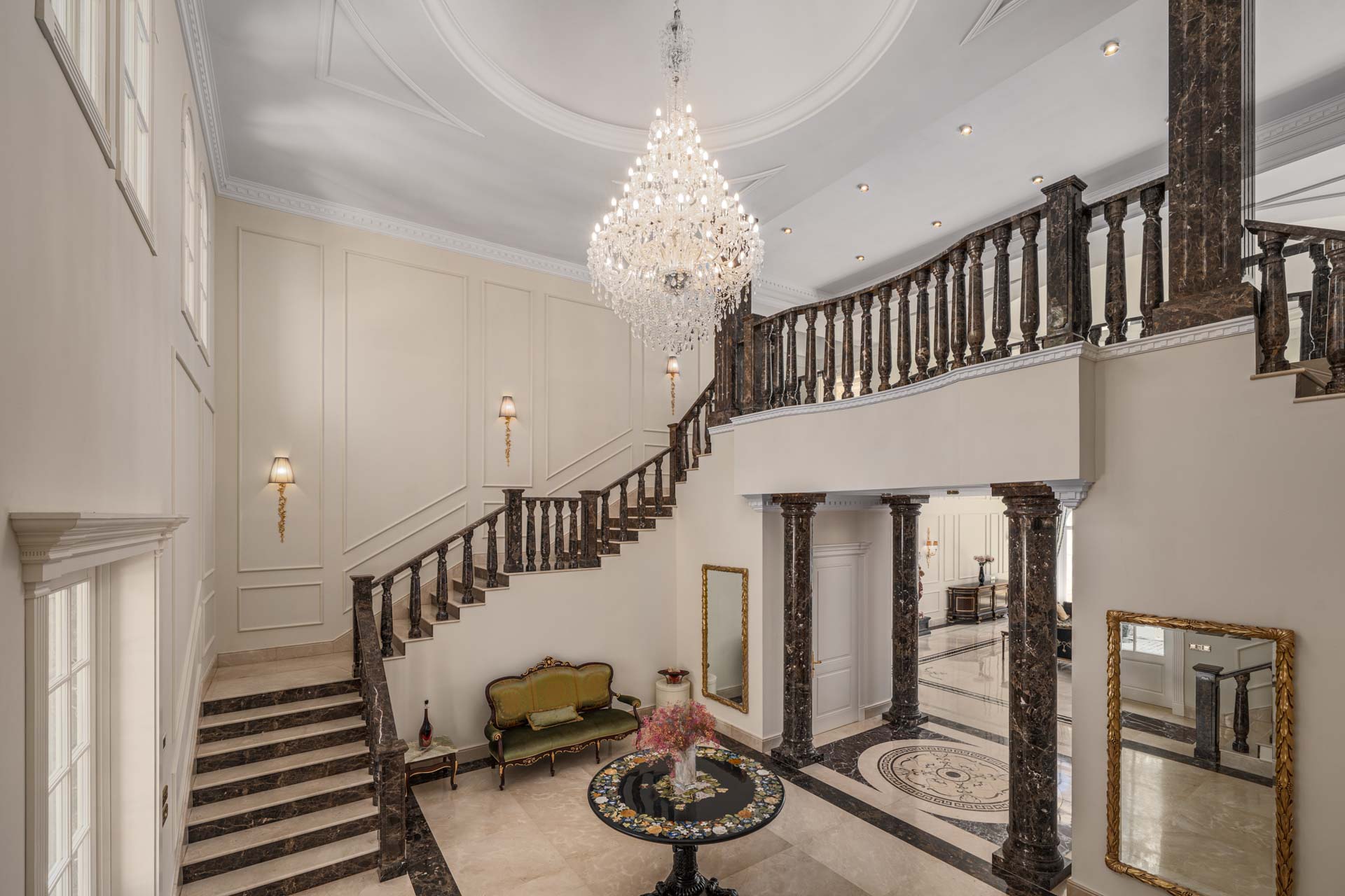 GEM–33 Tuscany Palazzo-Style Mansion in Sierra Blanca - Golden Mile, Marbella