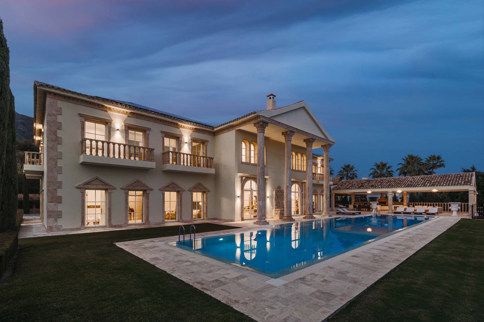 GEM–37 Tuscany Palazzo-Style Mansion in Sierra Blanca - Golden Mile, Marbella