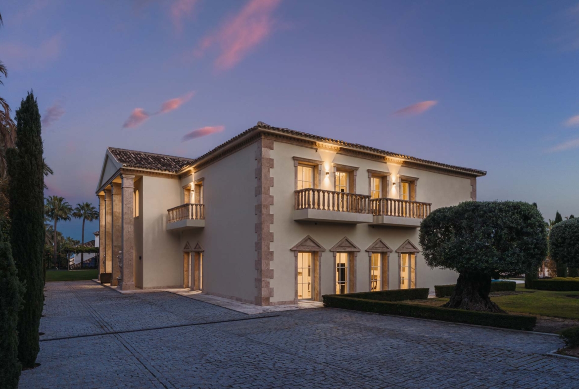 Exquisite Mansion in Sierra Blanca