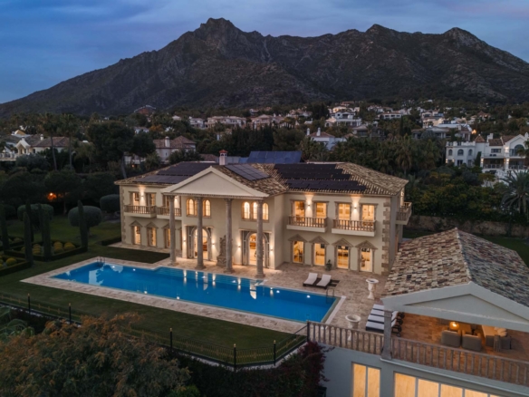 Exquisite Mansion in Sierra Blanca
