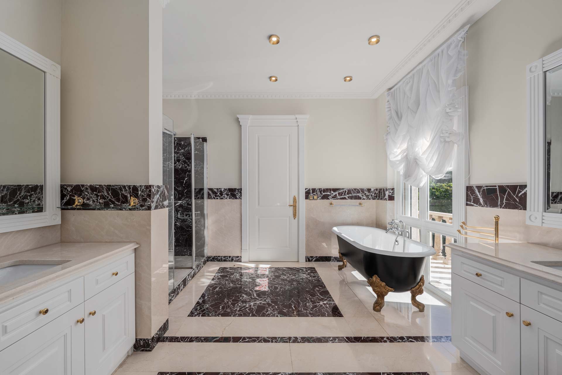 GEM–7 Tuscany Palazzo-Style Mansion in Sierra Blanca - Golden Mile, Marbella