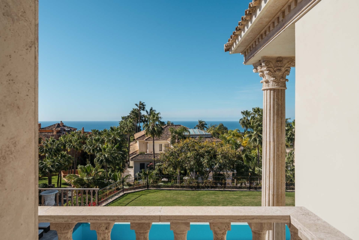 Tuscany Palazzo-Style Mansion in Sierra Blanca - Golden Mile, Marbella