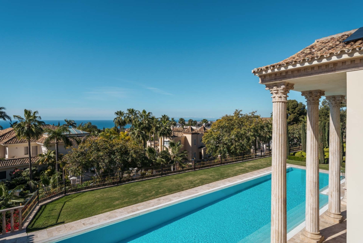 Tuscany Palazzo-Style Mansion in Sierra Blanca - Golden Mile, Marbella