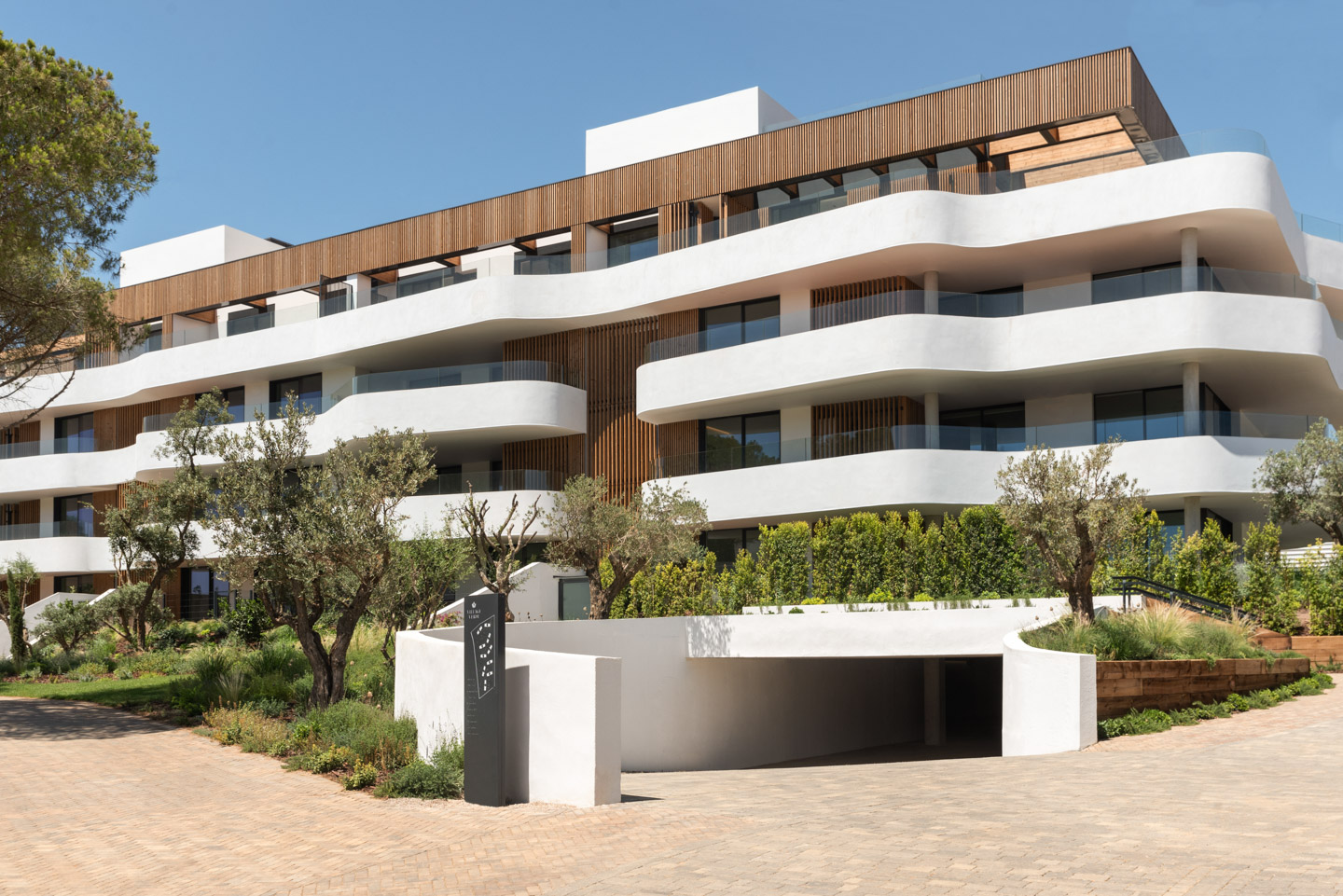 Village Verde Apartments & Penthouses in La Reserva, Sotogrande