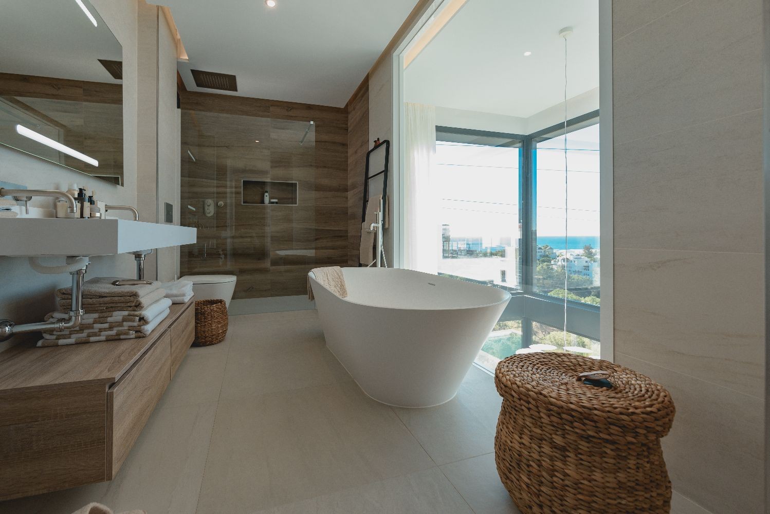 tl-bano-principal The List - Luxury Townhouses in Rio Real, Marbella