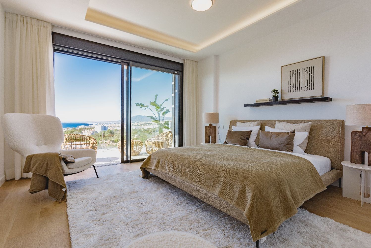 tl-dormitorio-principal The List - Luxury Townhouses in Rio Real, Marbella