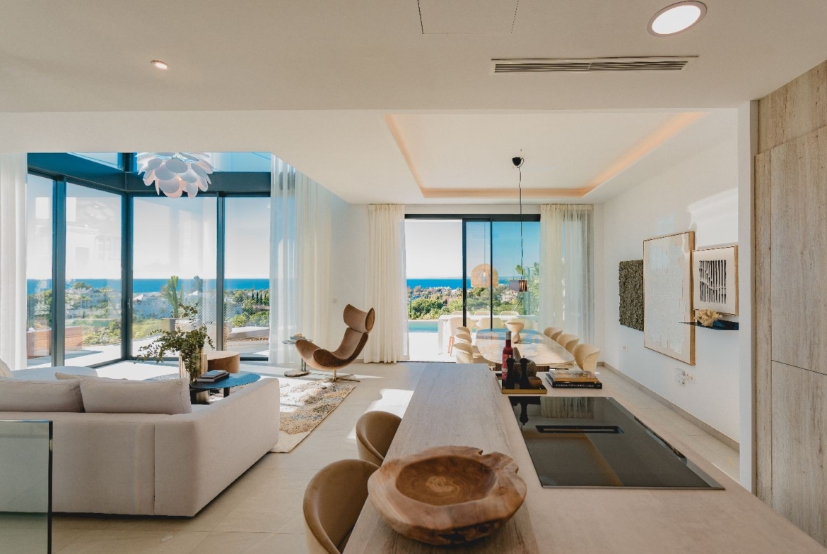 The List - Luxury Townhouses in Rio Real, Marbella