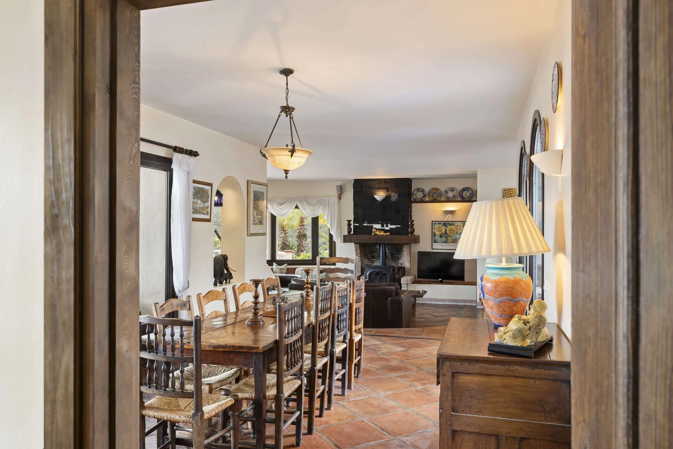 A7404719-scaled Exclusive Finca at Istan Lake in Marbella