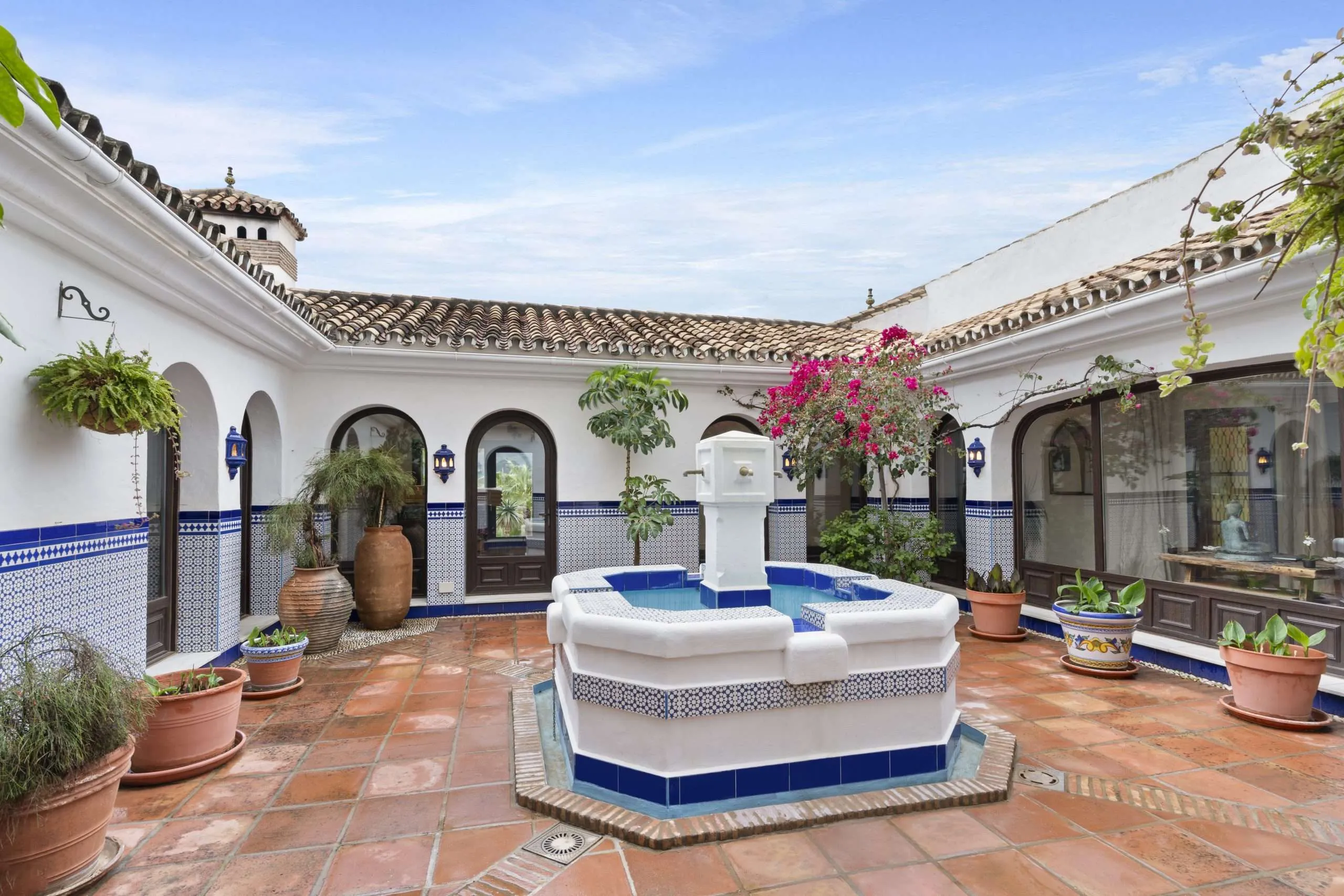 A7404764-scaled Exclusive Finca at Istan Lake in Marbella