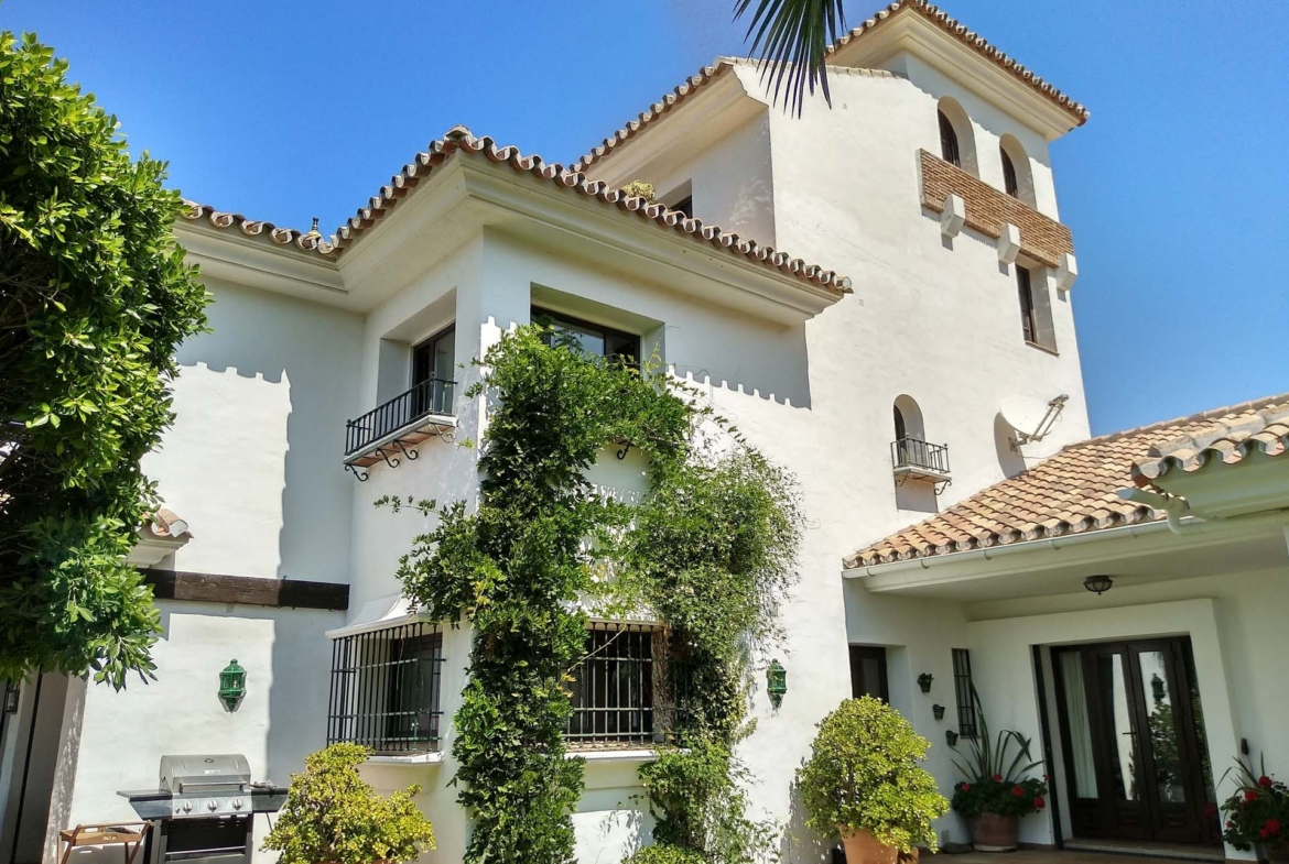 Exclusive Finca at Istan Lake in Marbella