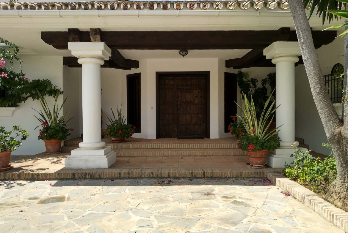 Exclusive Finca at Istan Lake in Marbella