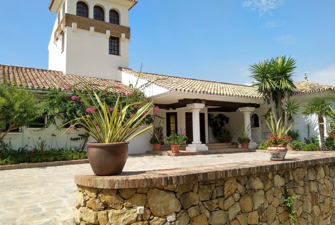 Exclusive Finca at Istan Lake in Marbella