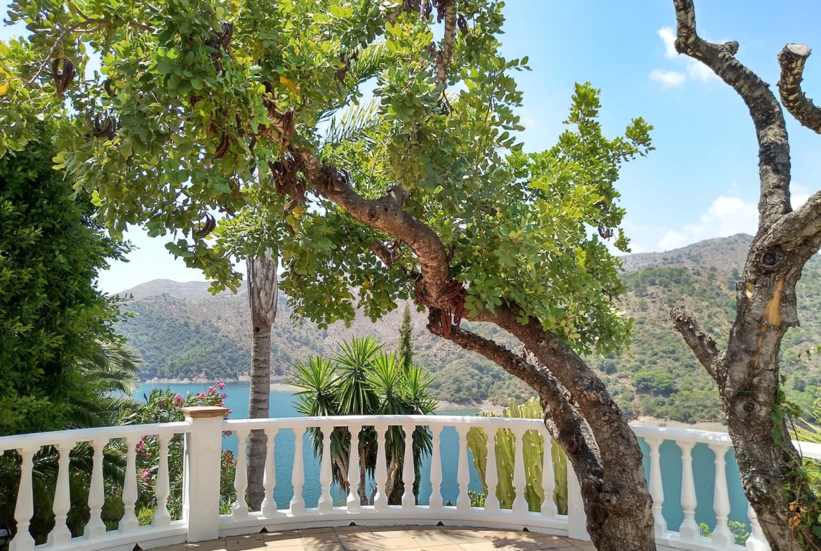 Exclusive Finca at Istan Lake in Marbella
