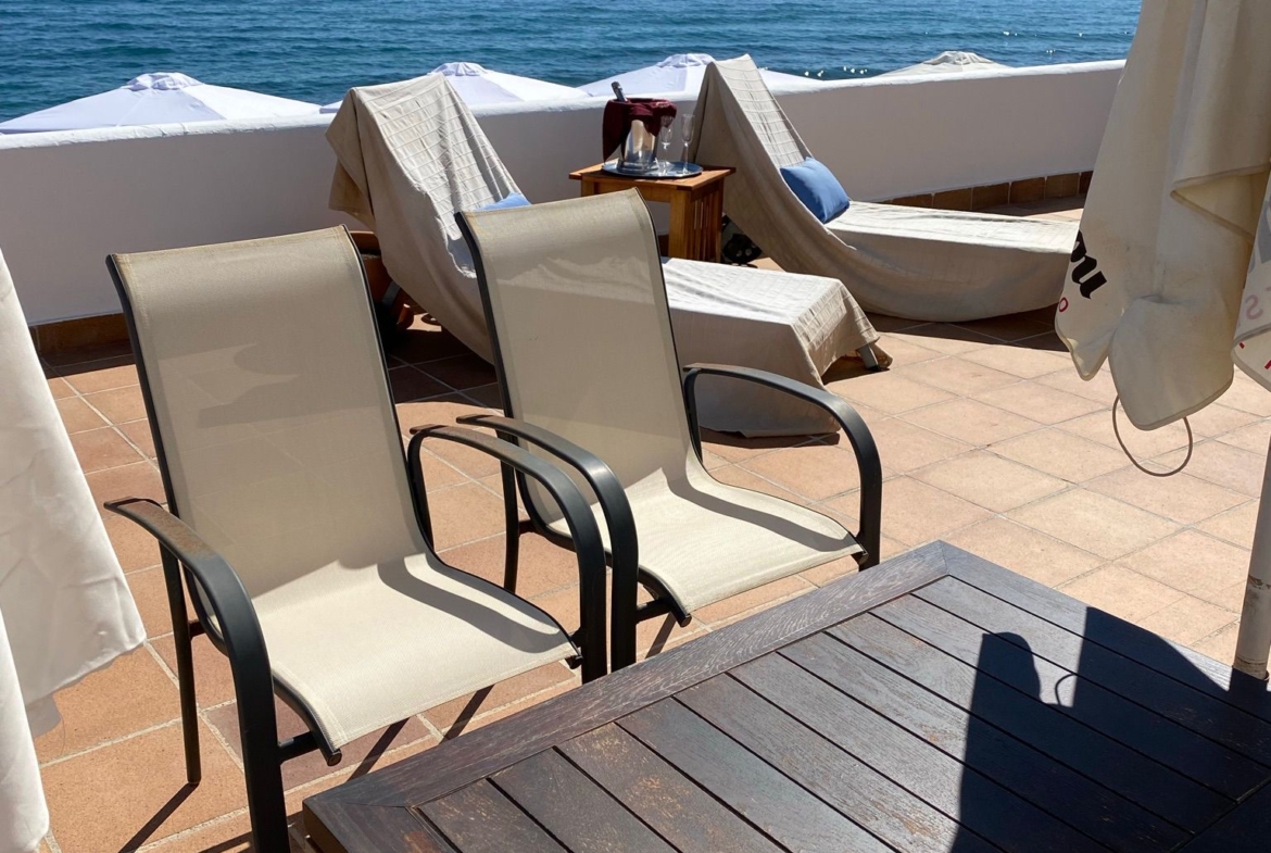 Seafront Freehold Investment with Restaurant and Approved Residential Project
