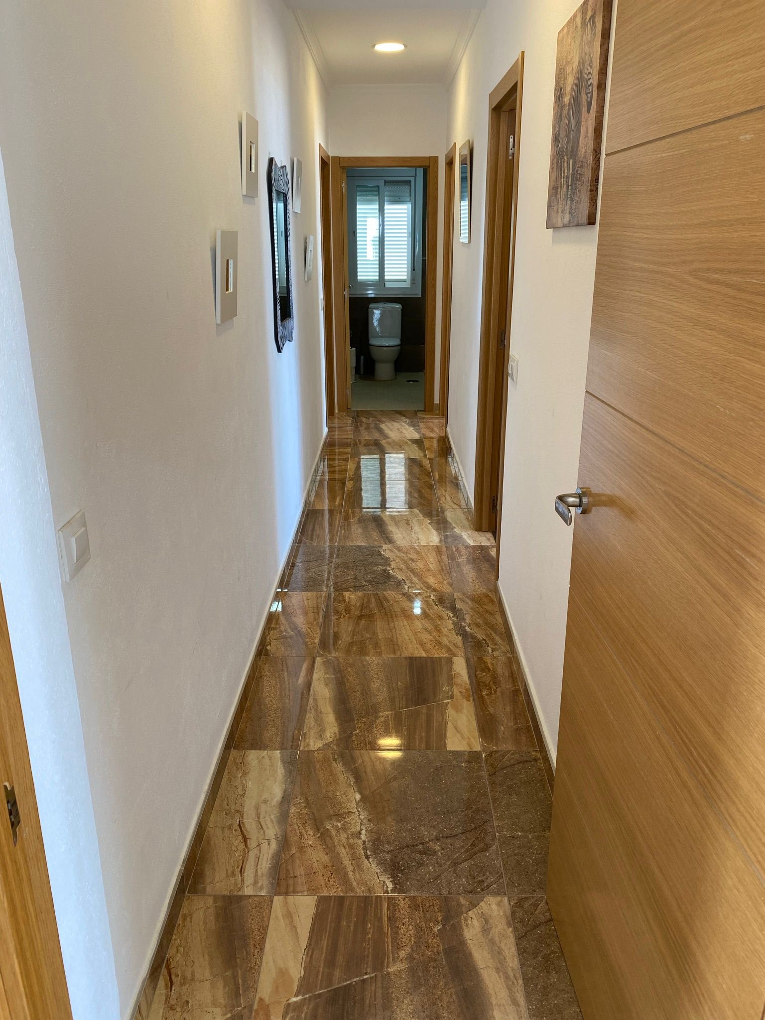 6a0f6188-f89c-4dae-bd22-e9f96dd8697f Seafront Freehold Investment with Restaurant and Approved Residential Project