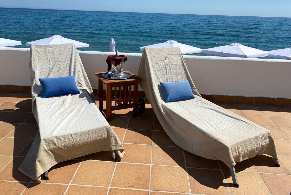 Seafront Freehold Investment with Restaurant and Approved Residential Project