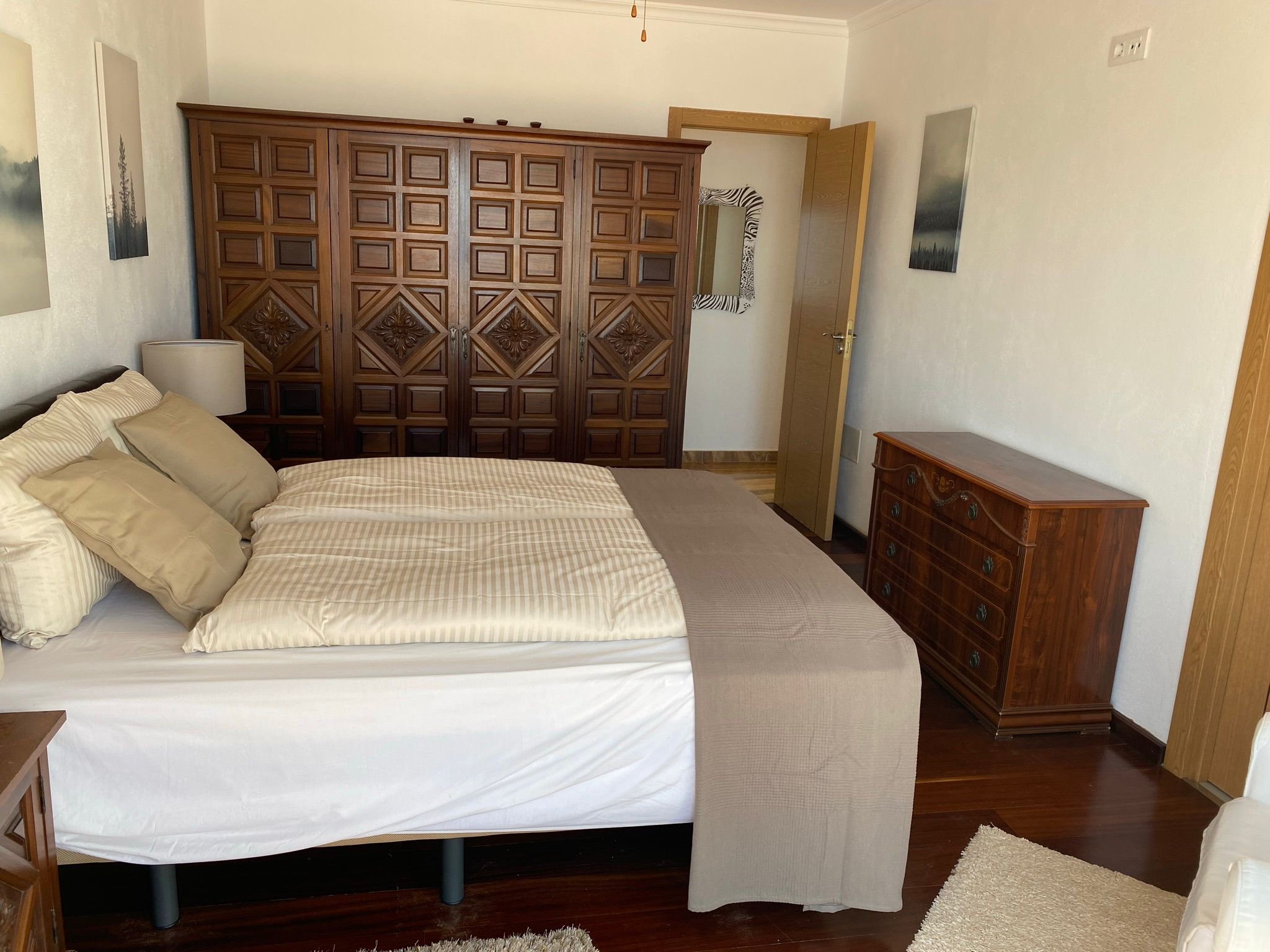b3d6d5a0-7f05-4df8-ba94-8d2aea8b6e97 Seafront Freehold Investment with Restaurant and Approved Residential Project