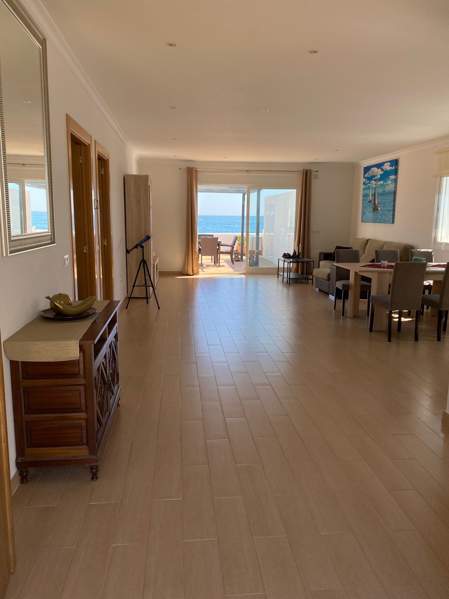 cb3b4b65-143c-44a4-9760-59b3bae33b40 Seafront Freehold Investment with Restaurant and Approved Residential Project