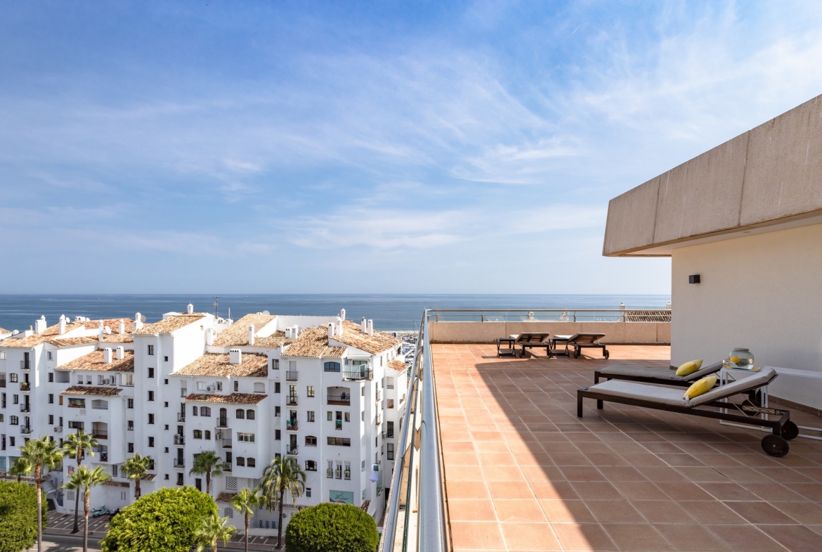 Penthouse in Puerto Banus
