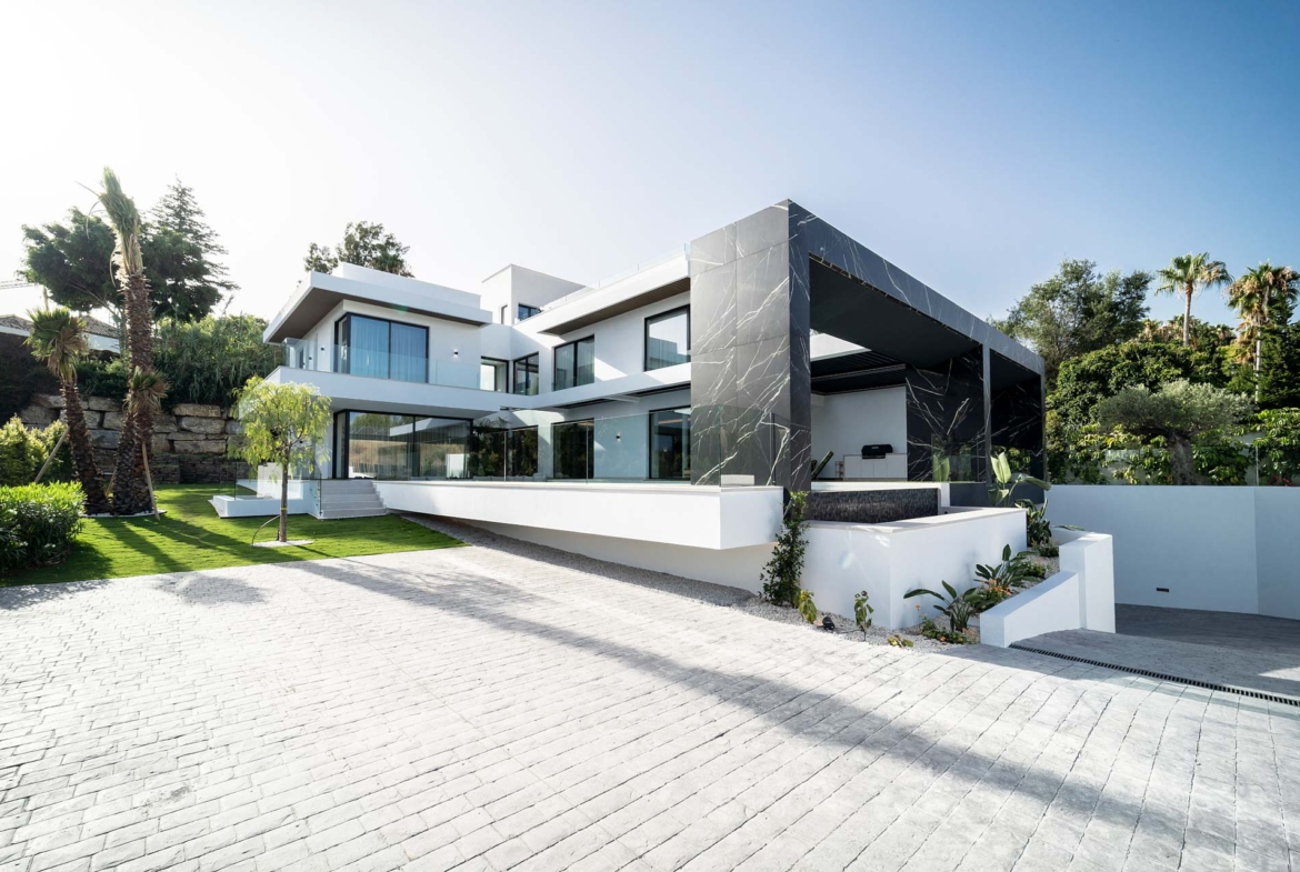 VILLA ESMERALDA