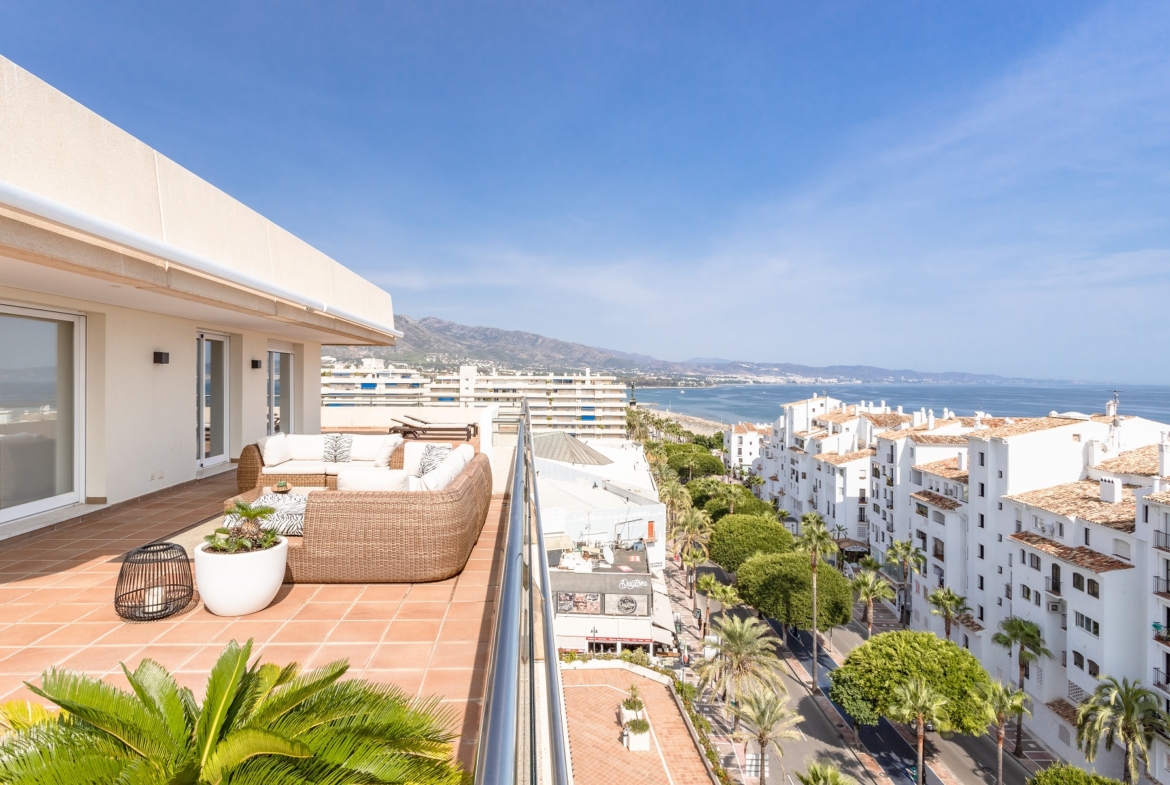 Penthouse in Puerto Banus