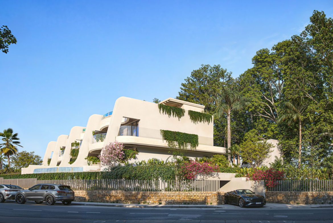 Aída by Bentley Home