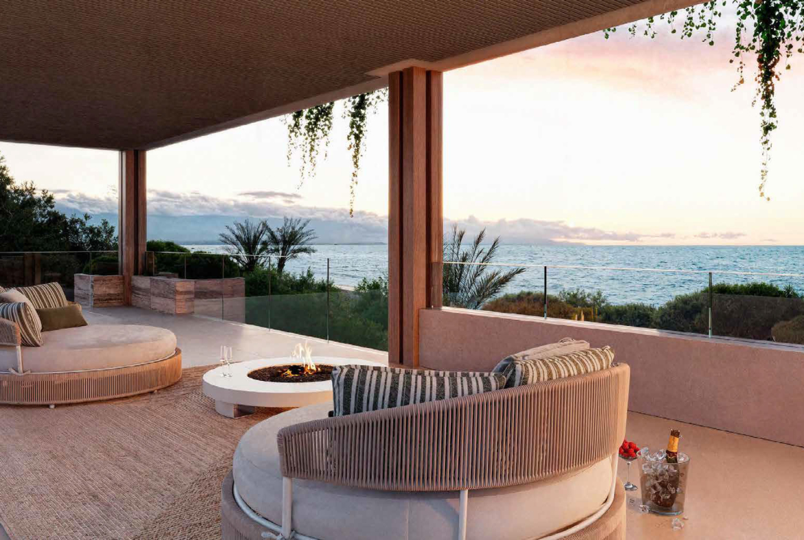 Sierra Blanca by the sea