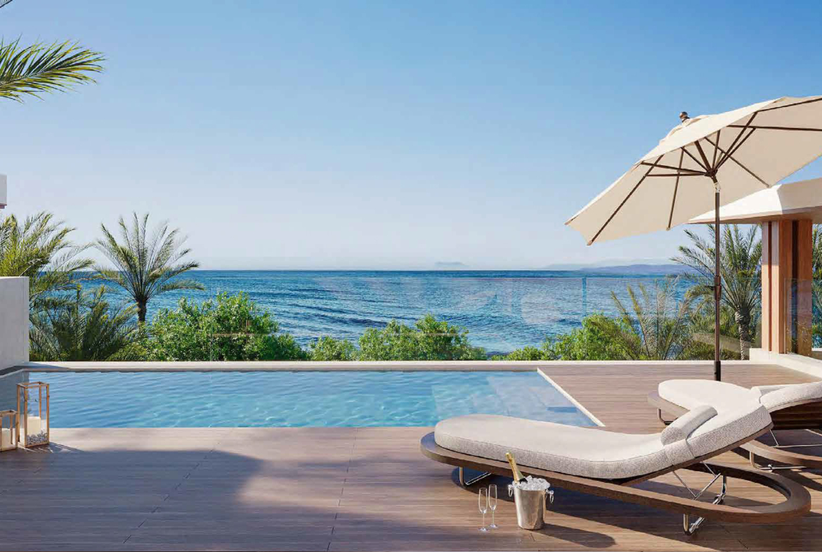 Sierra Blanca by the sea