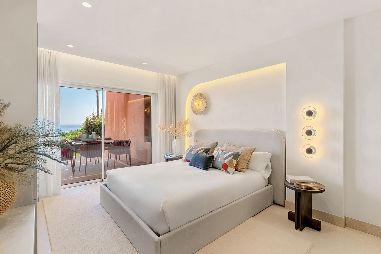 Apartment in Menara Beach, New Golden Mile, Estepona