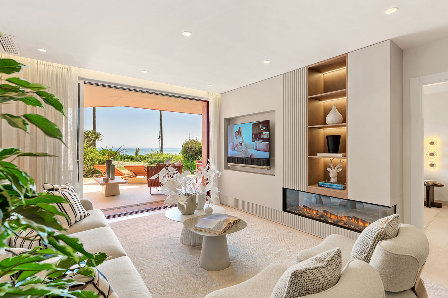Apartment in Menara Beach, New Golden Mile, Estepona