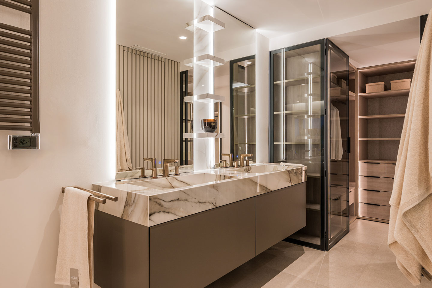 Apartment in Menara Beach, New Golden Mile, Estepona