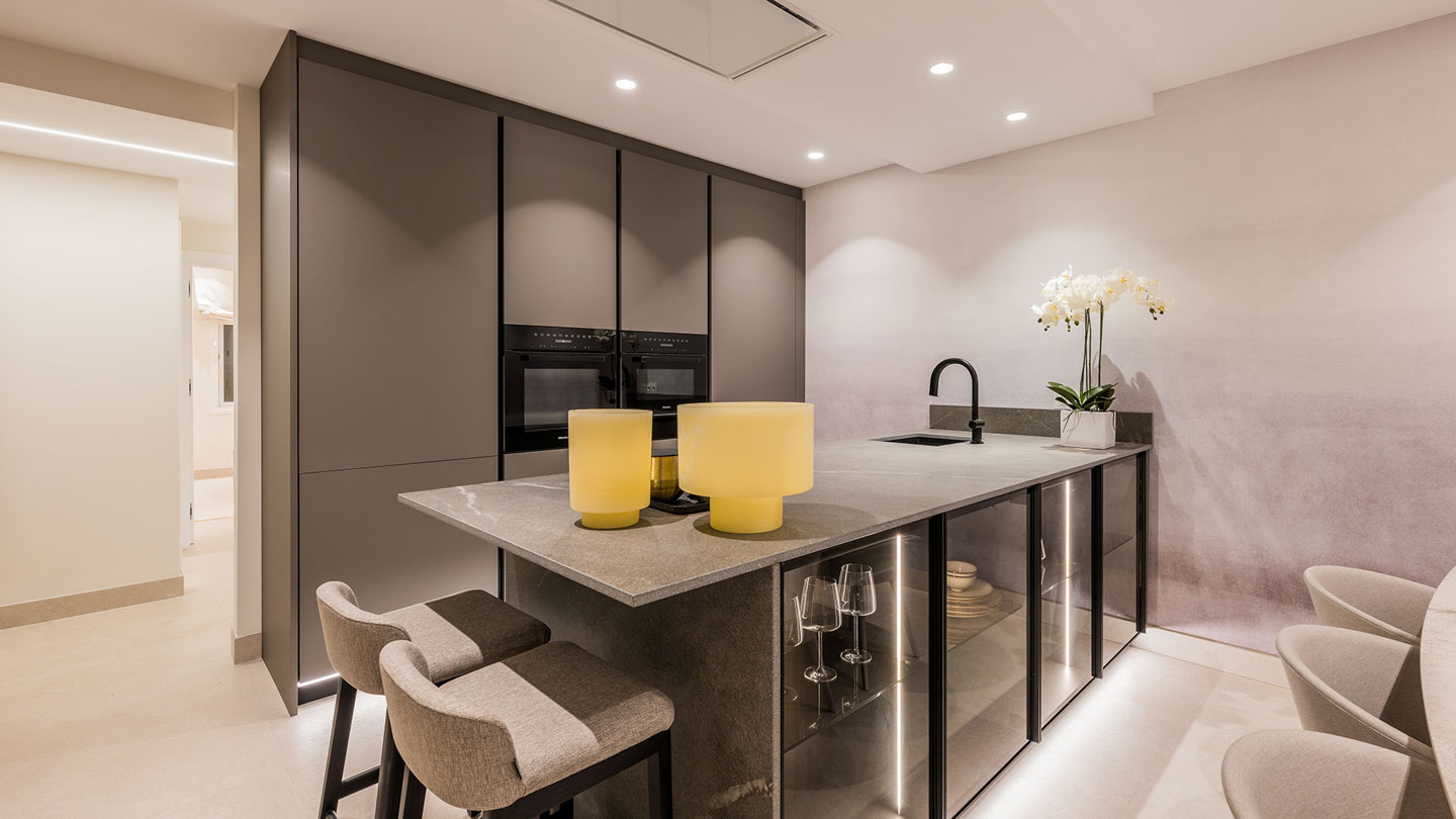 Apartment in Menara Beach, New Golden Mile, Estepona