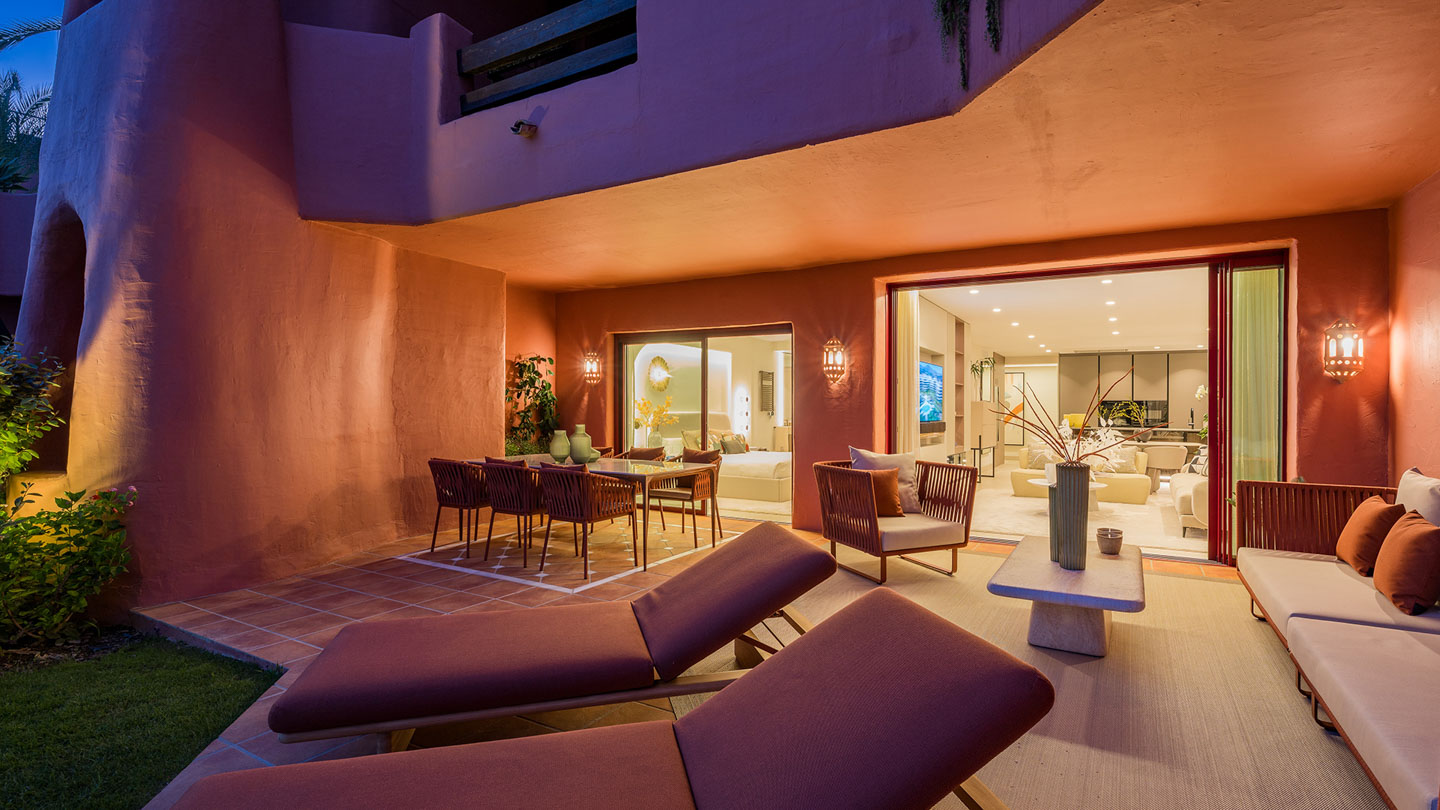 Apartment in Menara Beach, New Golden Mile, Estepona