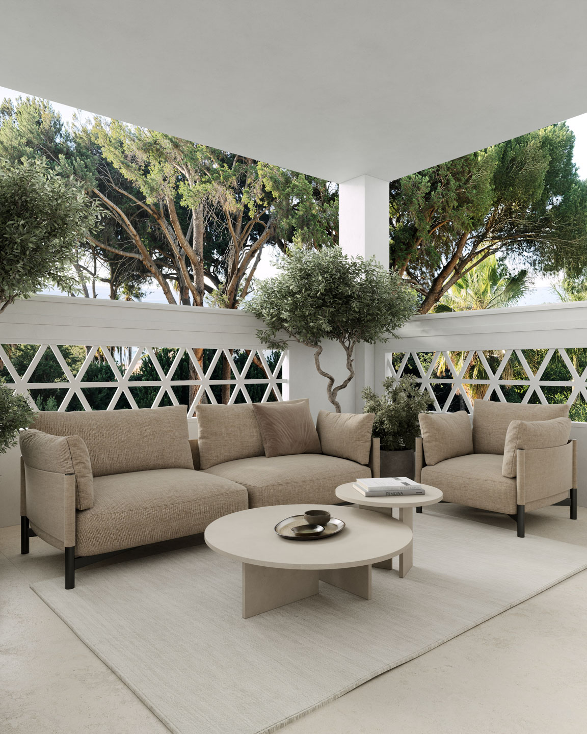 Beachfront Apartment in Playas del Duque, Puerto Banus
