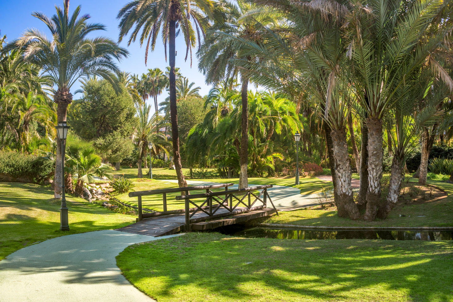 Beachfront Apartment in Playas del Duque, Puerto Banus