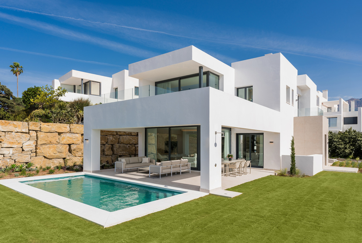 Aurea Villas — Exclusive Living on Estepona Golf